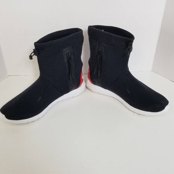 Nike Tech Fleece Mid Sneaker Black Boot 789837-016VO Women's Size 7.5 - Picture 4 of 8